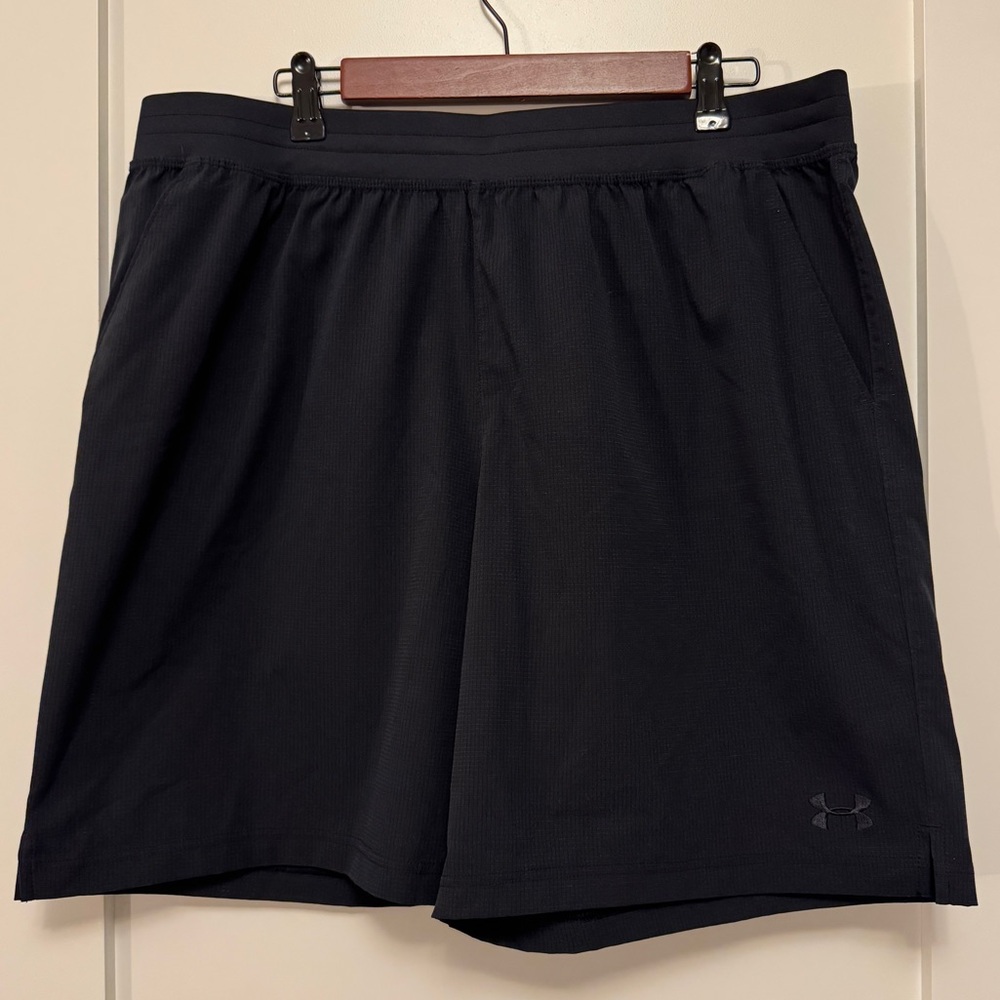 Men's UA Motivator Vented Coach's Shorts XL Black 9” Inseam